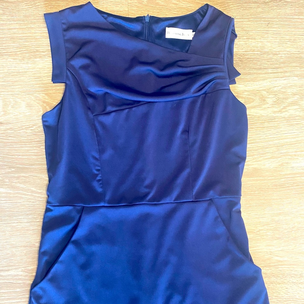 Blue dress with pockets